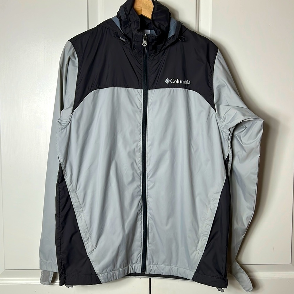Columbia packable windbreaker S